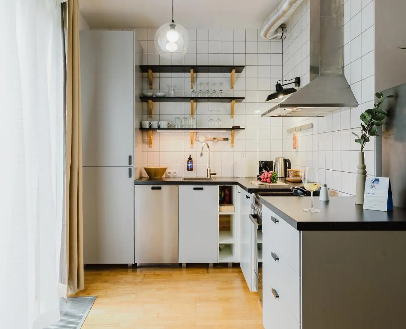 Prague Days - Apt W 2Bdr - 3 Balconies - Garage - Next To Park Tschechische Republik