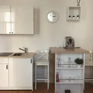 Favorite In The Center Of 1 Apartment